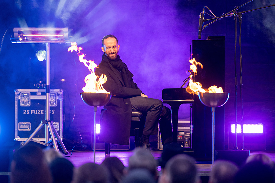 Liberalism’s Pianist | Nathan Shields | The New York Review of Books