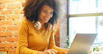 Online Colleges That Offer Laptops and iPads | OEDb