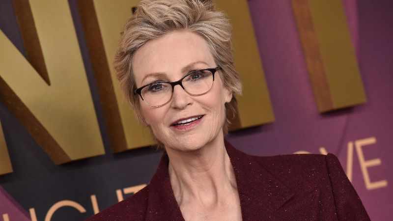 On This Gay Day | Actor Jane Lynch was born in 1960