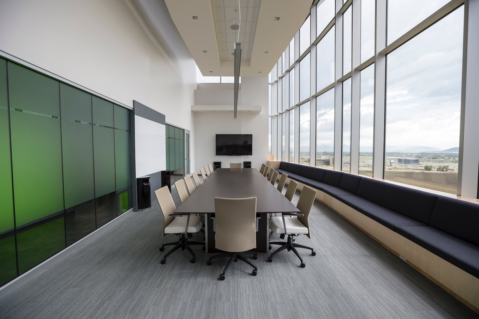 Virtual Offsites: A Collaboration Approach for Distributed Teams | PagerDuty