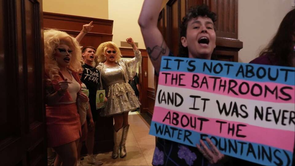Don’t pee in Texas, you’re being watched – People's World