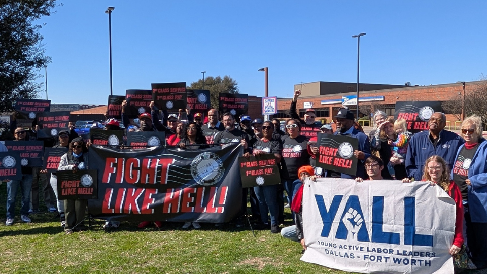 Reform Caucus boosts Letter Carriers’ contract fight – People's World