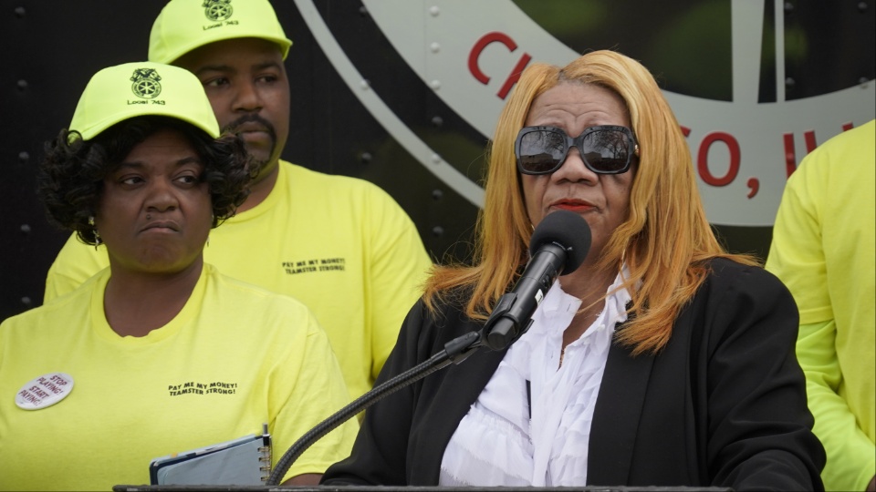 Teamsters health care workers to picket Chicago hospital for fair contract – People's World