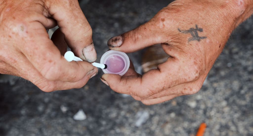 Phoenix may ban handing out drug-testing kits in city parks