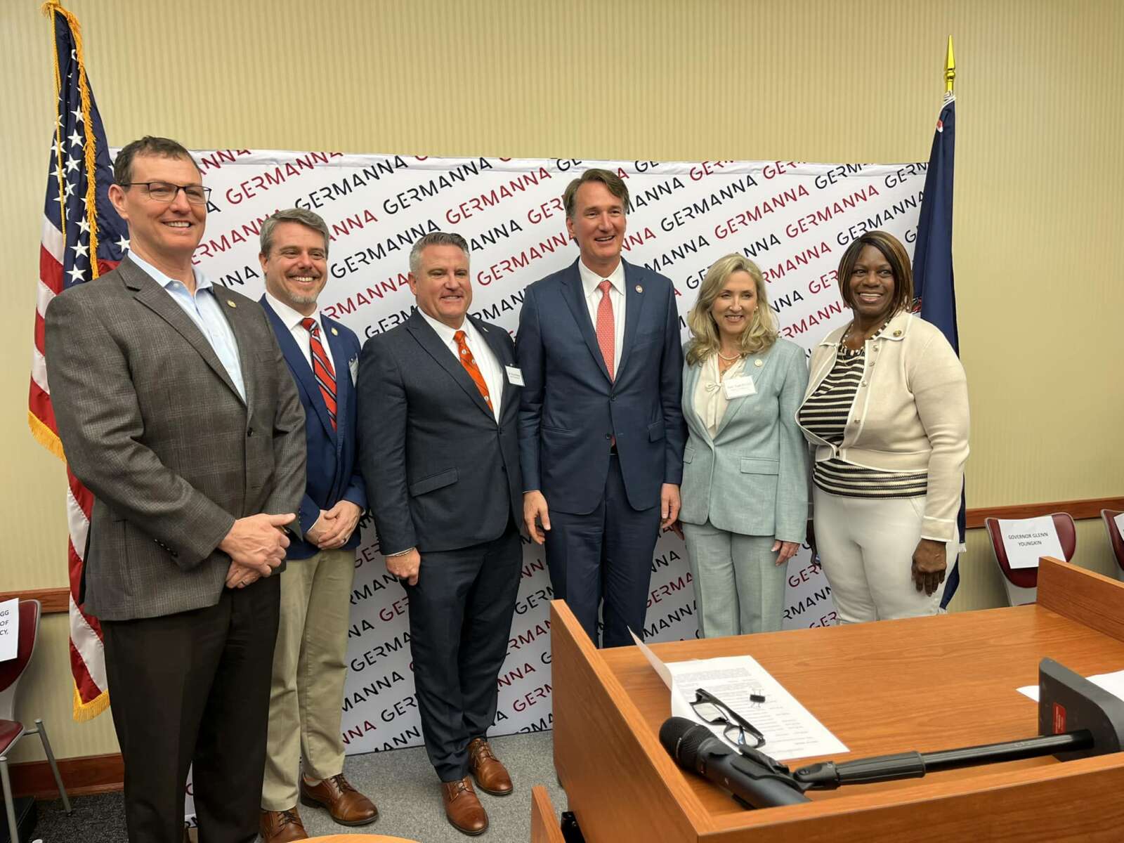 Youngkin, AWS announce data center investment in Fredericksburg region