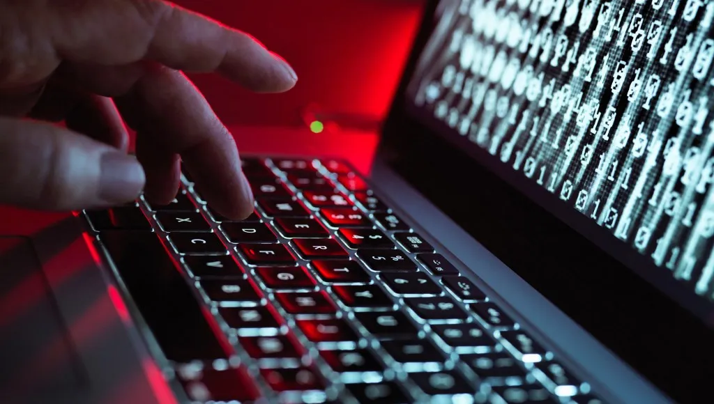 Le "projet Pegasus" : de nombreux États utilisent un logiciel espion pour cibler leurs concitoyens