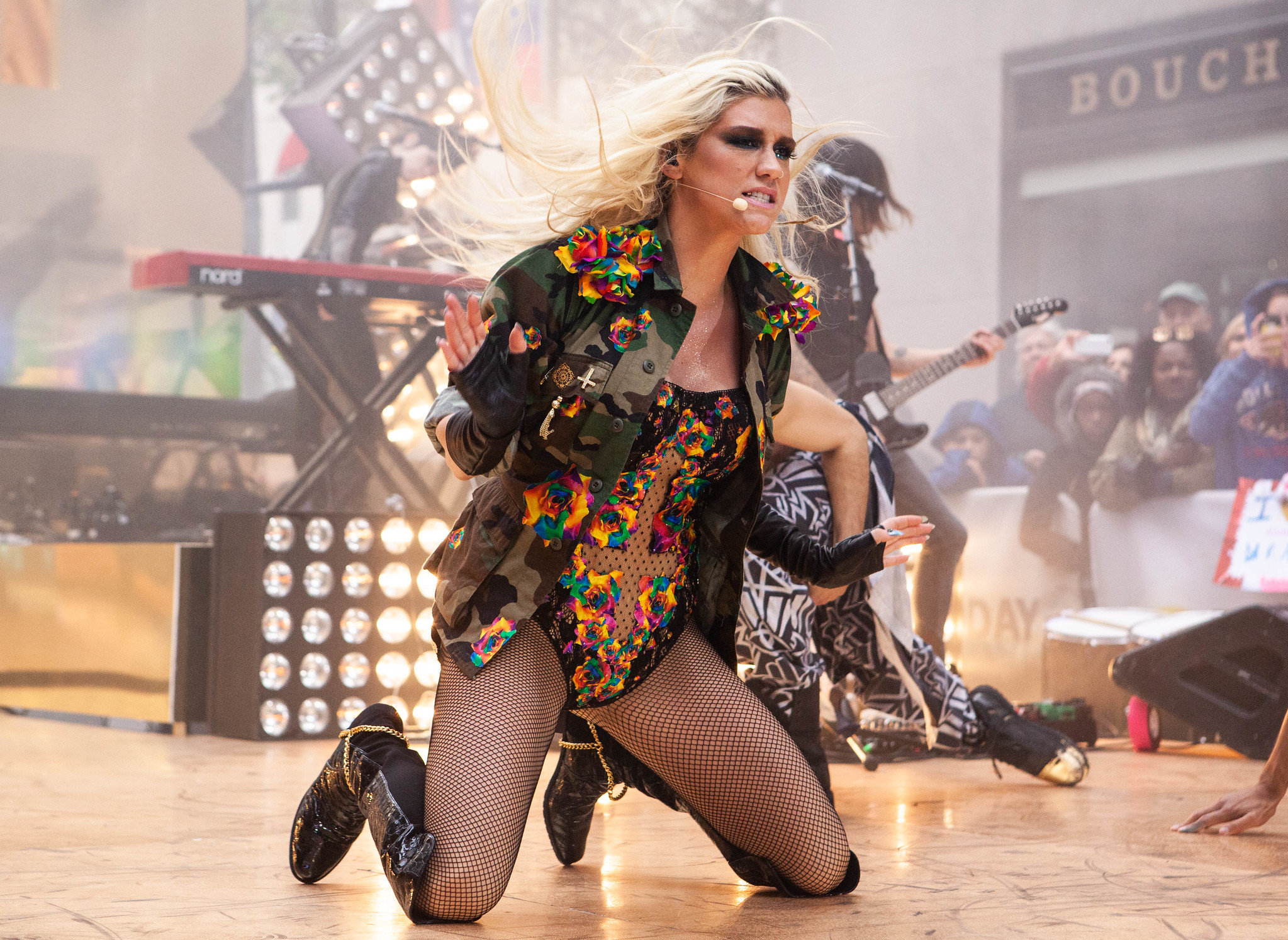Kesha, Dr. Luke reach settlement in defamation lawsuit
