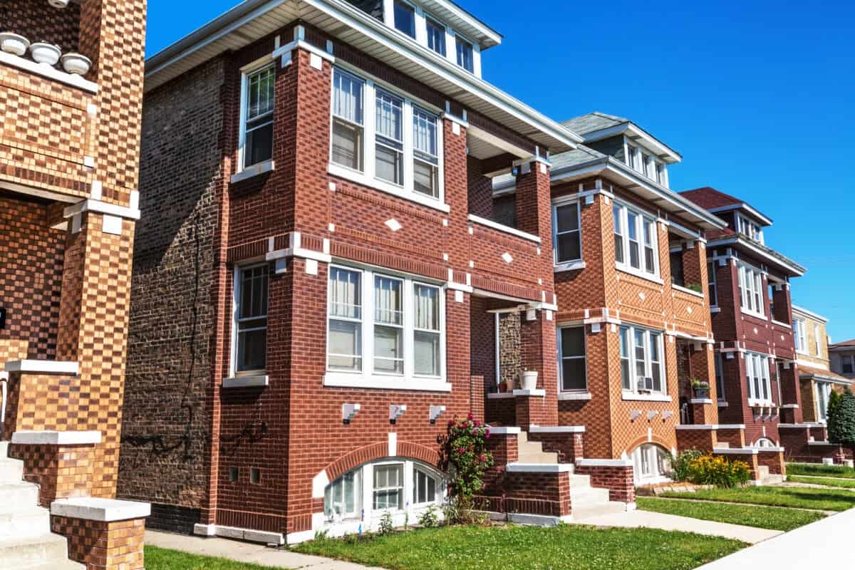 How Much Are Closing Costs in Illinois 2024? | Redfin