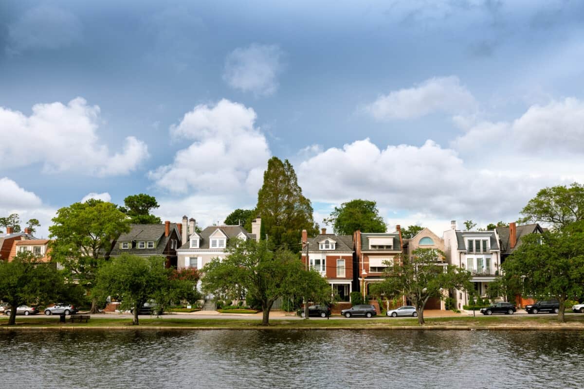 How Much Are Closing Costs in Virginia 2024? | Redfin