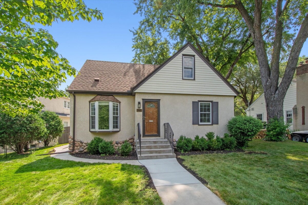 How Much Are Closing Costs in Michigan 2024? | Redfin