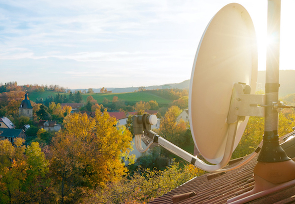 Viasat vs. Hughesnet: Which One Is Worth Your Money? | Reviews.org