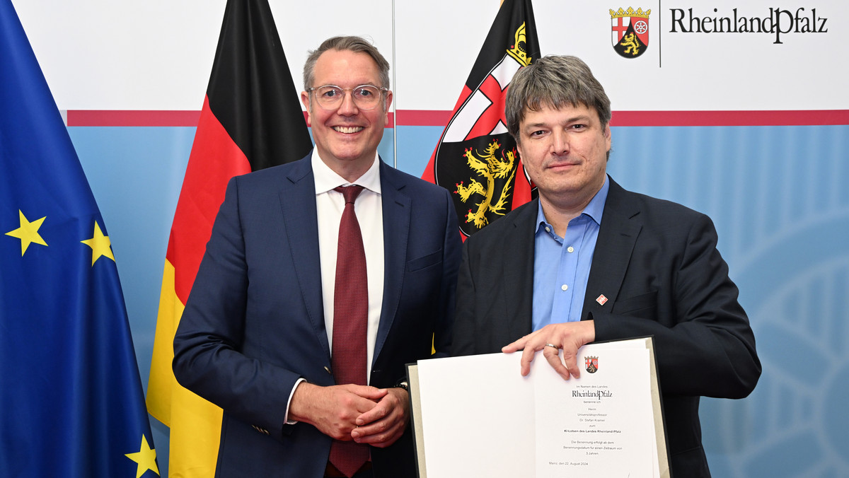 Alexander Schweitzer benennt KI-Lotsen Prof. Dr. Stefan Kramer - Wir stärken Synergien von KI und Biotechnologie . Internetportal des Landes Rheinland-Pfalz