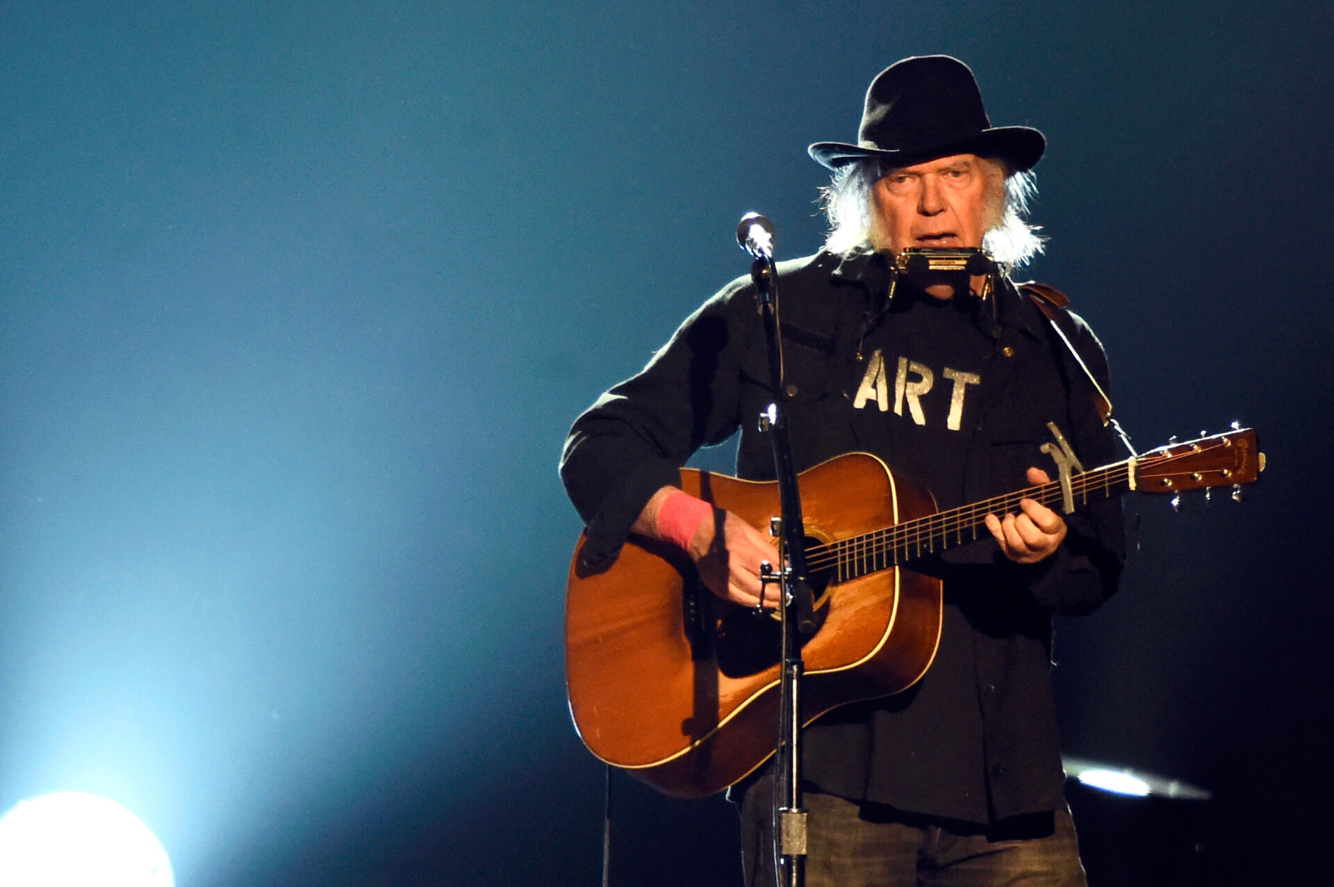 Neil Young gives complete musical catalogue to Greenland for free