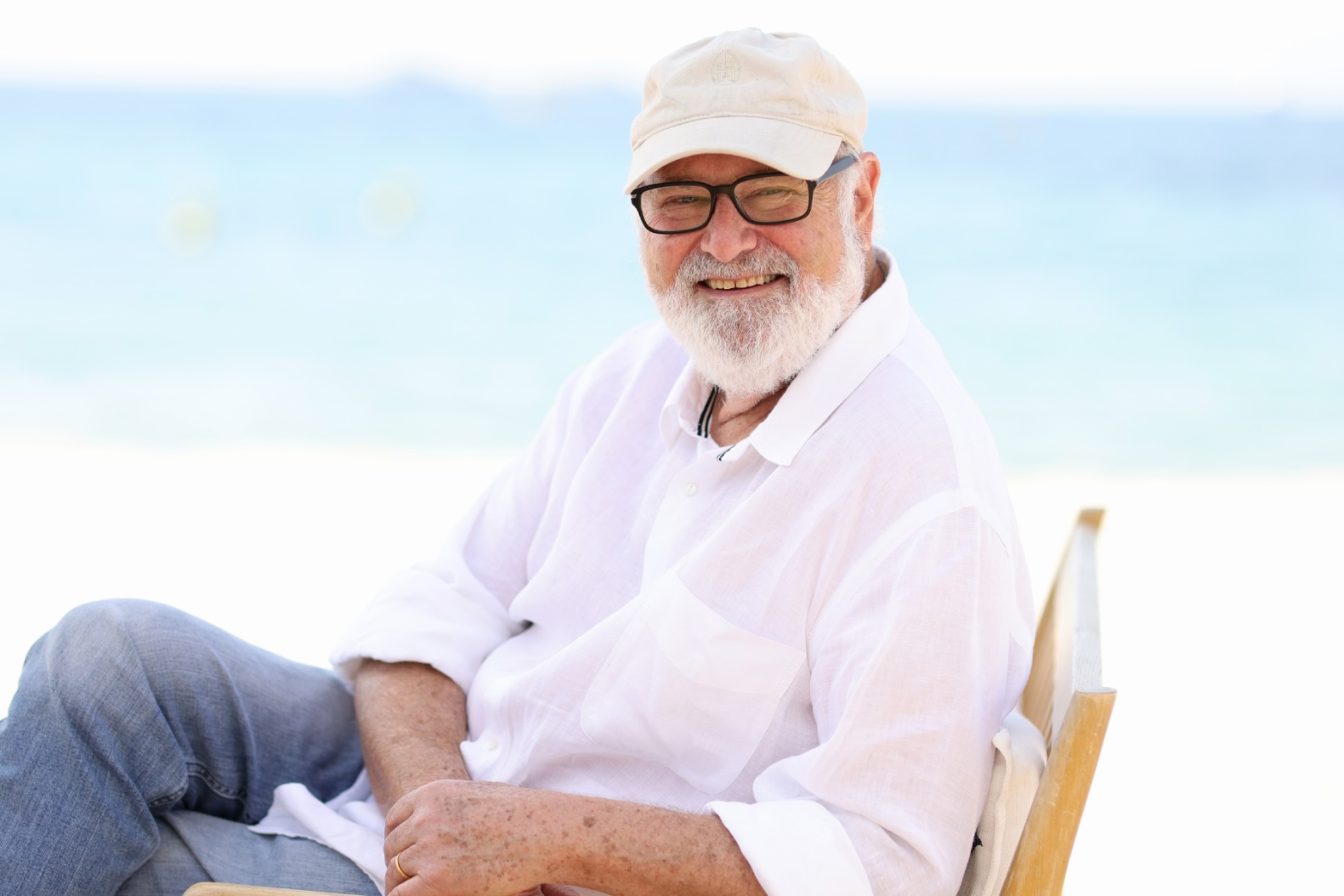Rob Reiner, legendary director and actor, and his wife found dead in apparent homicide