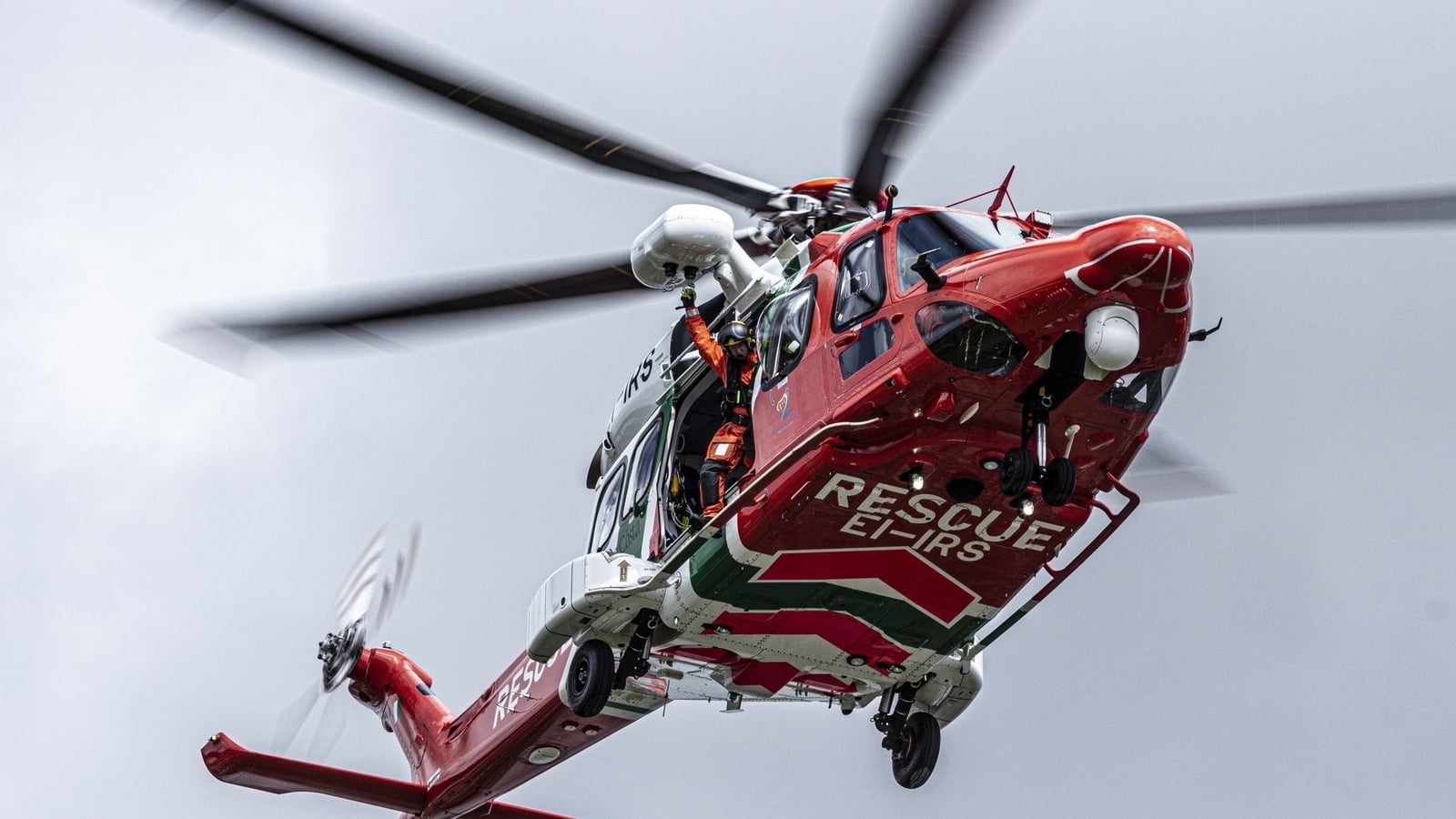 Man rescued after falling overboard from Shannon ferry