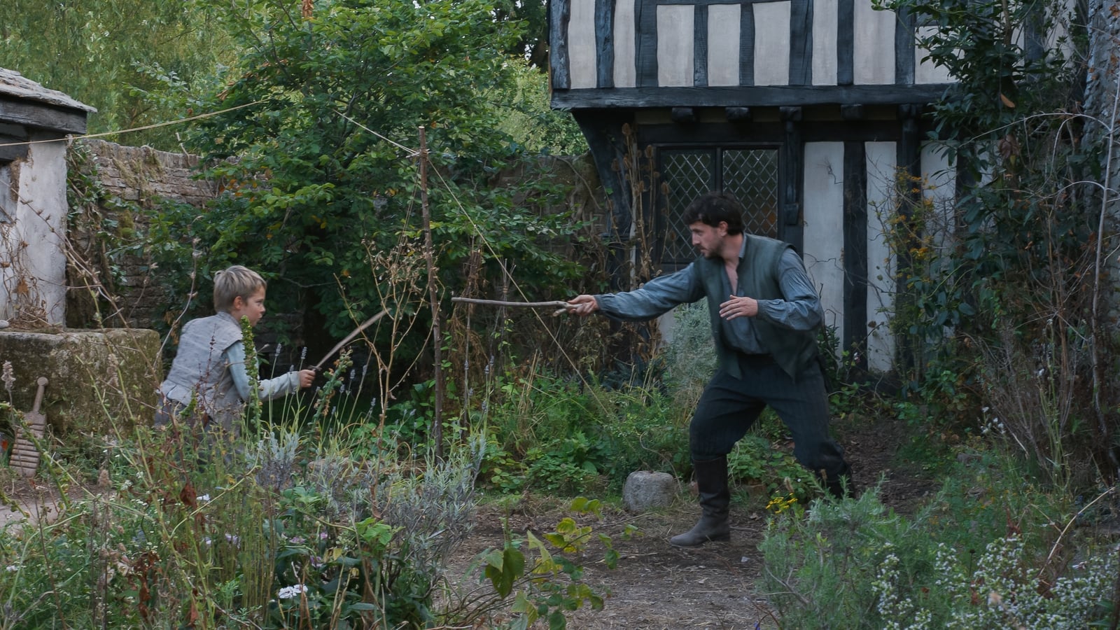 Hamnet movie review : Hamnet: Shakespeare in love... and grief