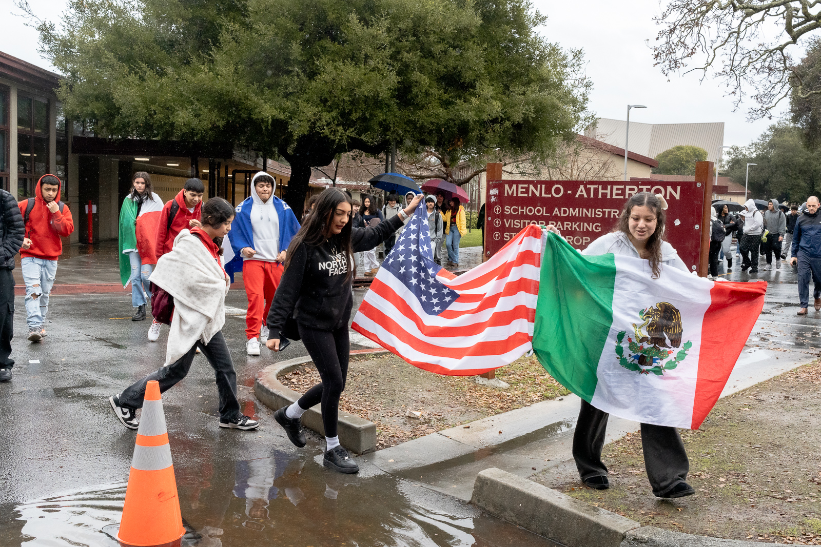Students march to Courthouse Square after walkout to protest deportations - Redwood City Pulse