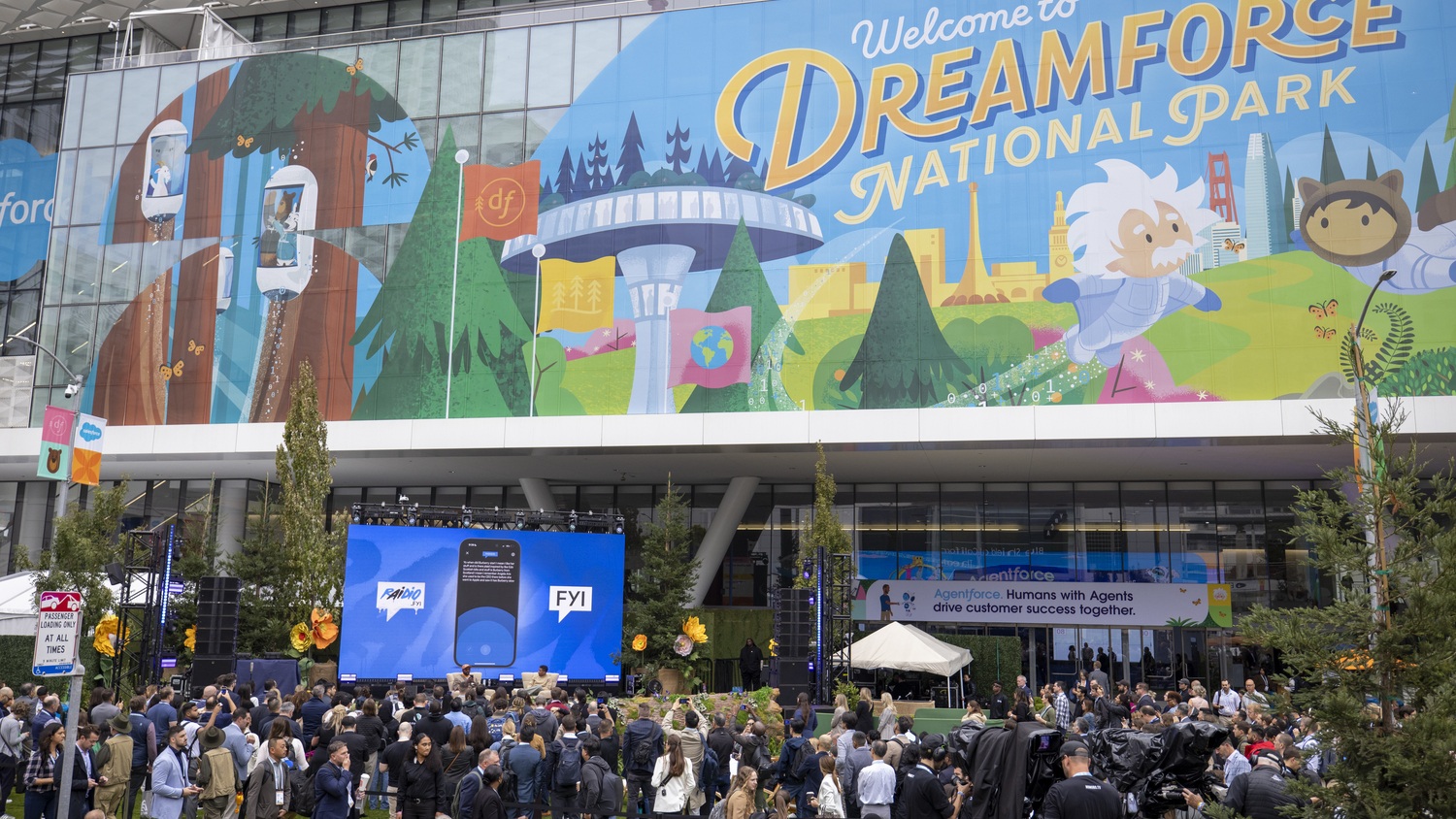 Dreamforce Guide: Customer Success Focus - Salesforce