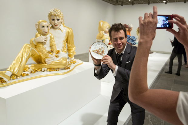 Art in the age of Instagram: Jeff Koons' exhibit is a playground for selfie-takers - Salon.com