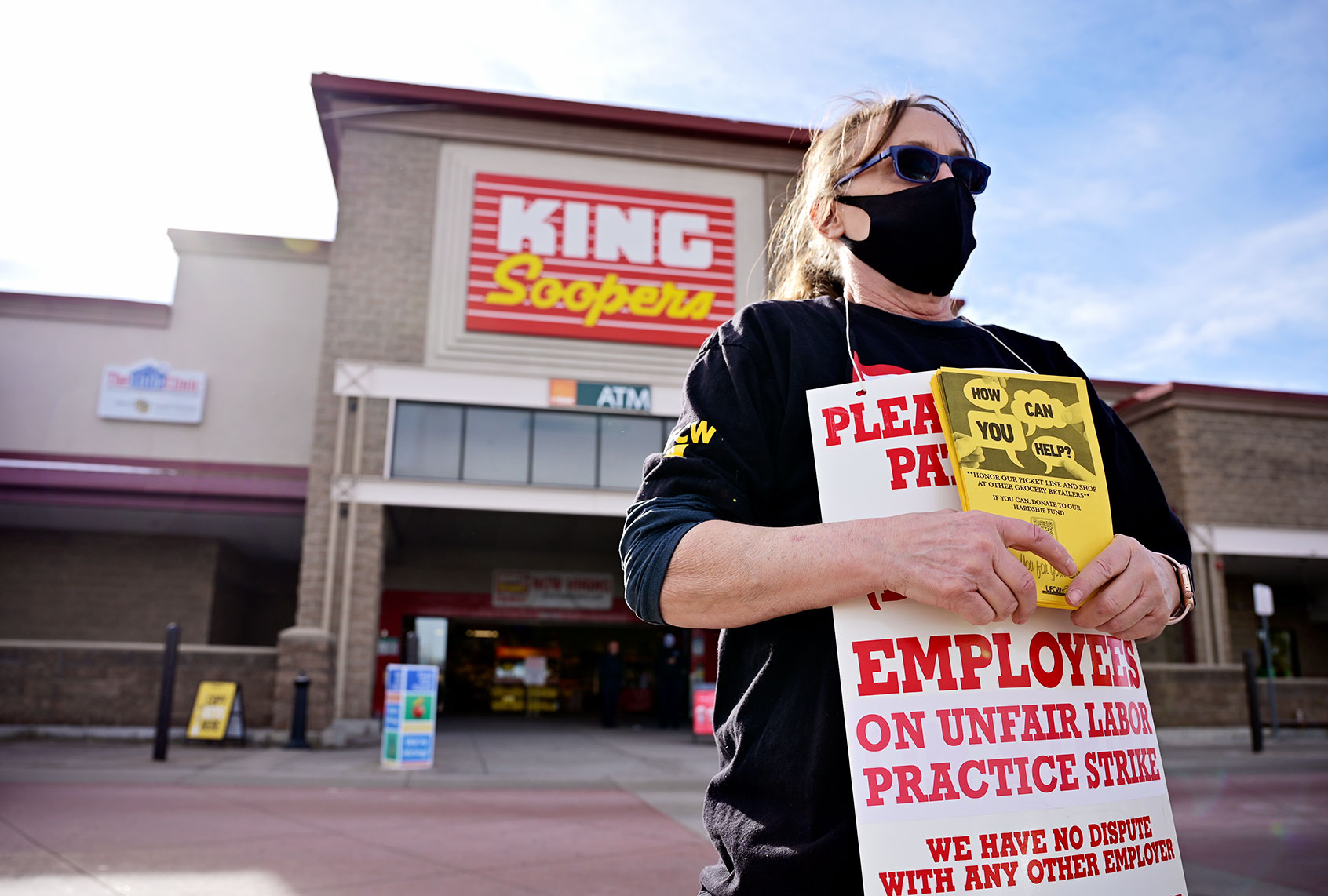Following wins by other food industry unions, 50,000 California grocery workers authorize a strike - Salon.com