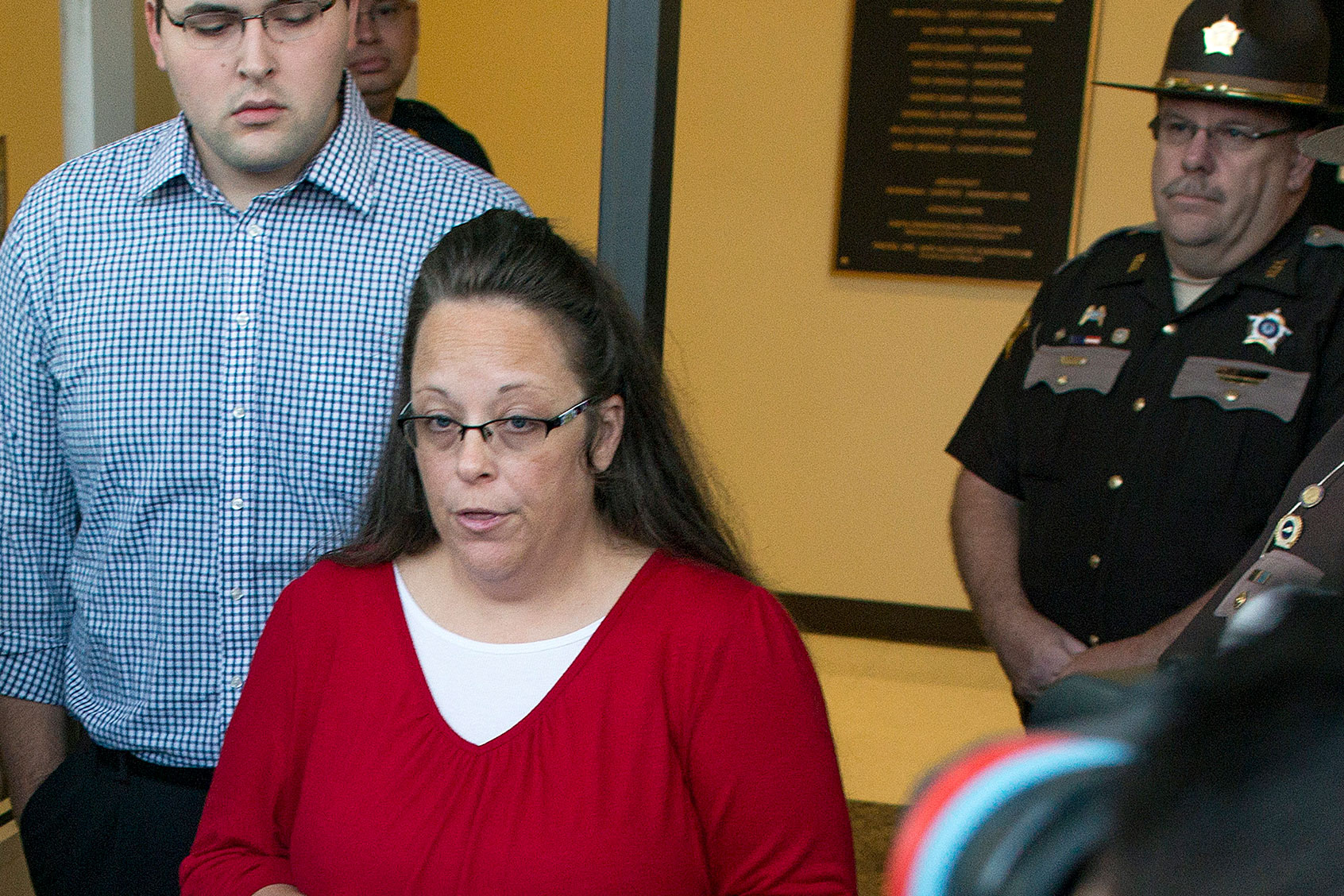 "A volcano you'd be setting off": Legal experts say Kim Davis could help chip away at LGBTQ+ rights - Salon.com
