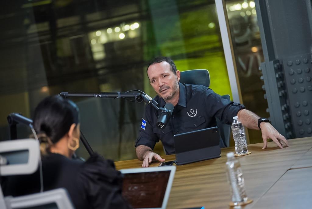 “Como Gabinete de Seguridad nos encargaremos de que ninguno de los que entre al CECOT salga caminando nunca”: Ministro Gustavo Villatoro - Ministerio de Seguridad Pública y Justicia