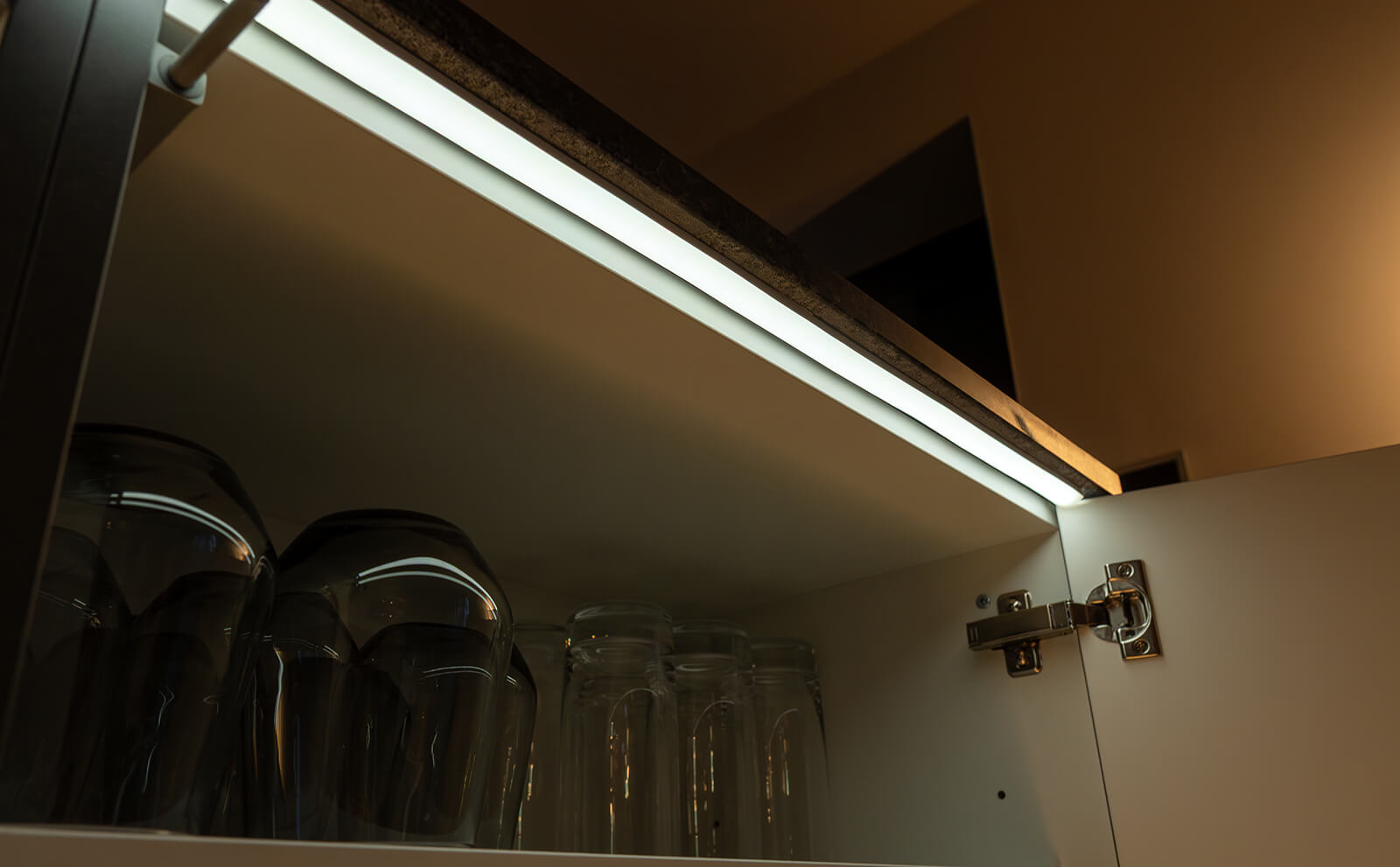 Hue OmniGlow: Erste Eindrücke des neues Lightstrips - Smartlights.de