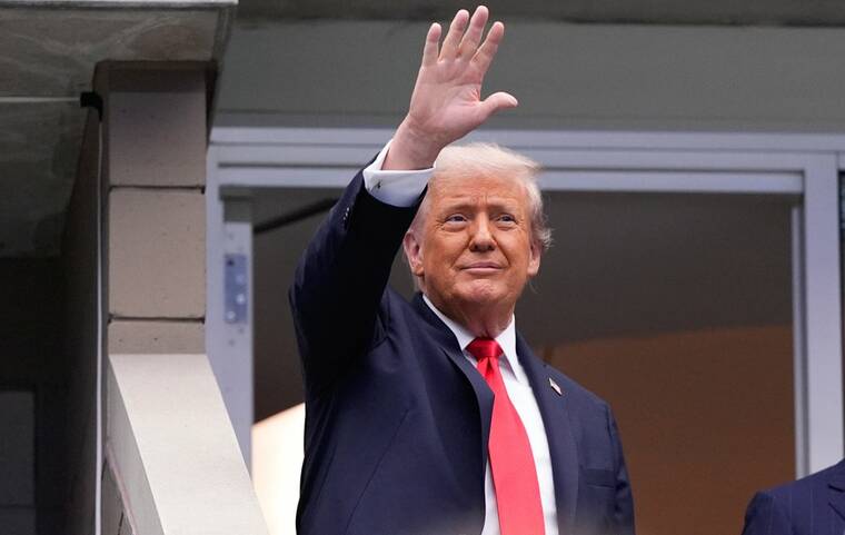 Trump denies declaring ‘war’ on Chicago after ‘Chipocalypse Now’ post | Honolulu Star-Advertiser