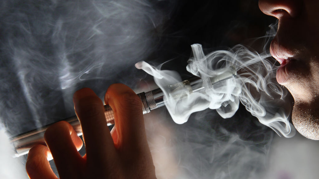FDA issues sweeping regulations for e-cigarettes for first time