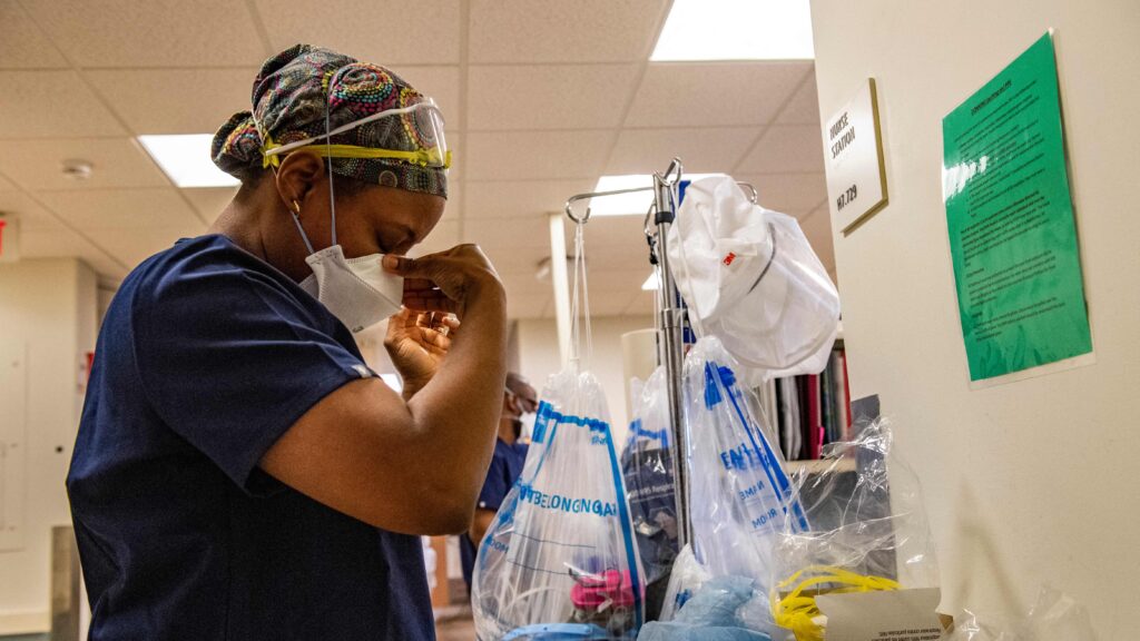 Omicron magnifies the distress faced by ICU workers | STAT