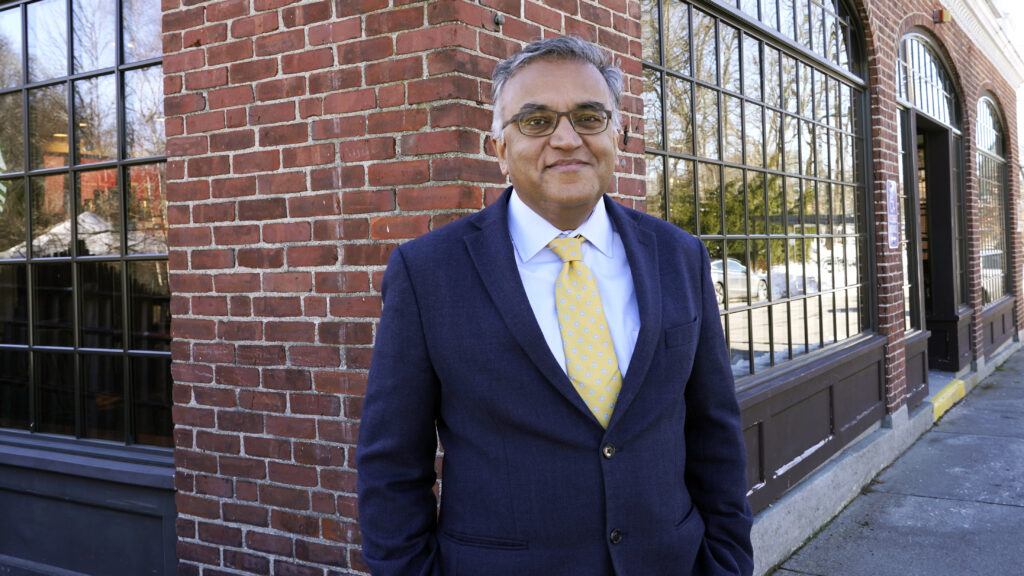 Is Ashish Jha what the U.S. Covid response needs right now?