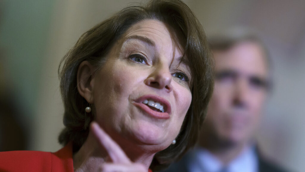 Klobuchar, Porter call for FTC to investigate price hikes for blood thinners
