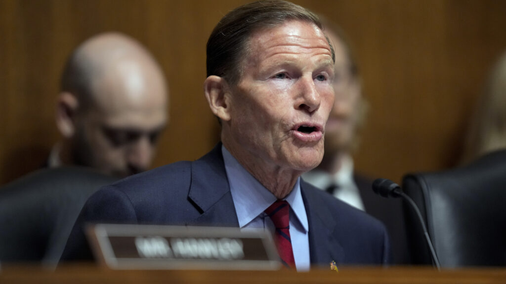 Senate probes Medicare Advantage plans over algorithms, denials