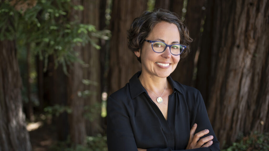 Biologist Beth Shapiro on the 'de-extinction' of woolly mammoths