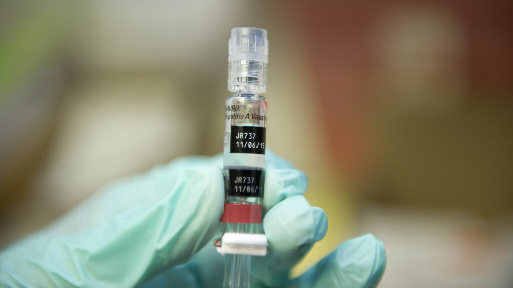 ACIP panel weighs delaying hepatitis B vaccine schedule from birth | STAT