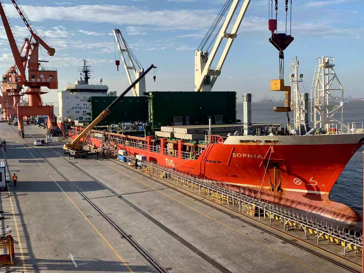 PEACE finished the first cable loading - Submarine Networks