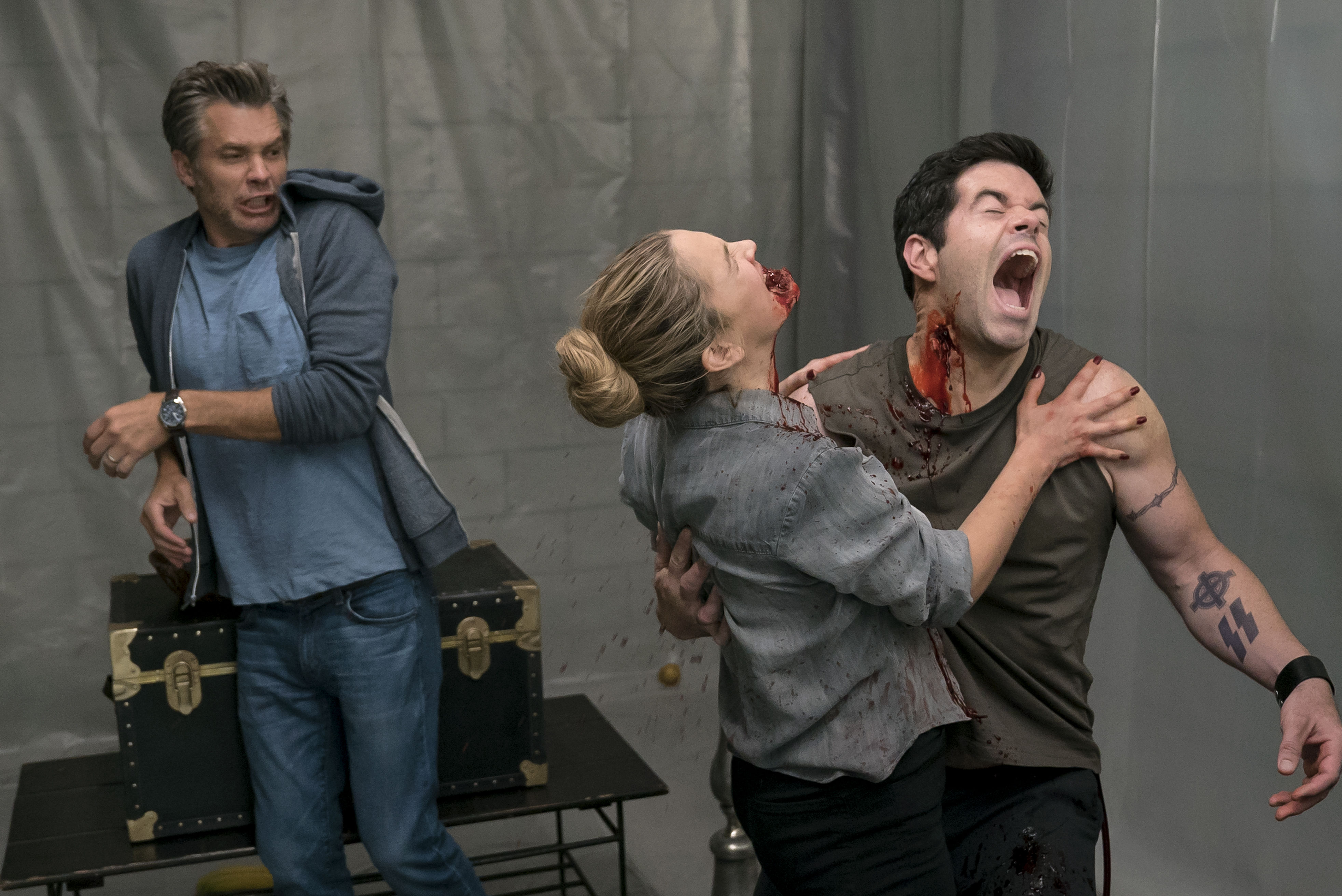 Santa Clarita Diet celebrates zombie love with Season 3 trailer, sets March release