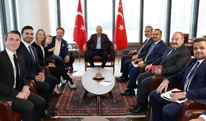 T.C.CUMHURBAŞKANLIĞI : Cumhurbaşkanı Erdoğan, Tesla ve SpaceX’in kurucusu Musk’ı kabul etti