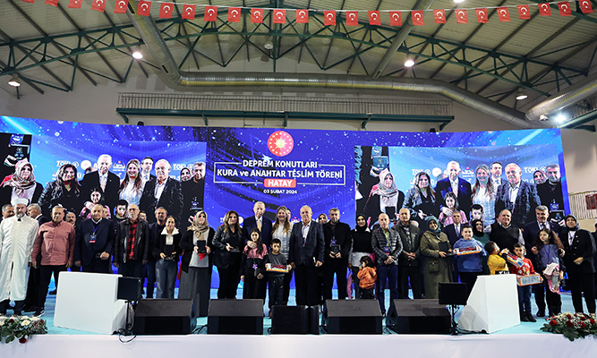 T.C.CUMHURBAŞKANLIĞI : “Hatay ve diğer deprem şehirlerimizde, tüm hak sahiplerini evlerine veya iş yerlerine kavuşturacağız”