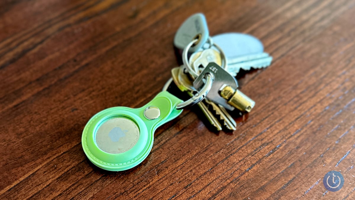 How to Check Your AirTag Battery and Replace It - Techlicious