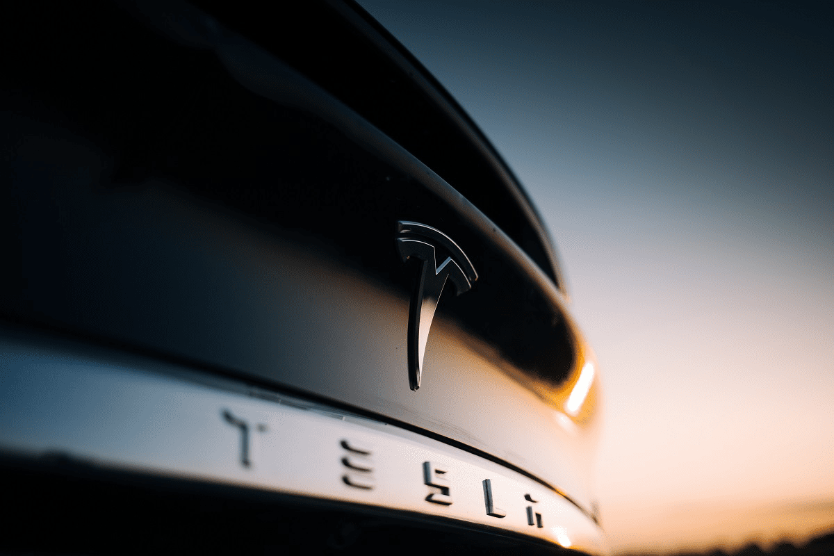 Tesla, Yahua Agree to Three Year Lithium Carbonate Supply Deal