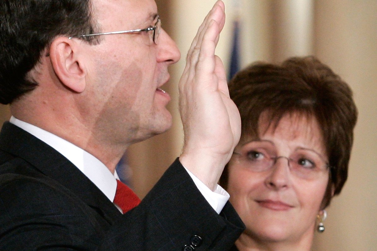 Samuel Alito's Wife Environmental Corruption Allegations, Explained | The Mary Sue