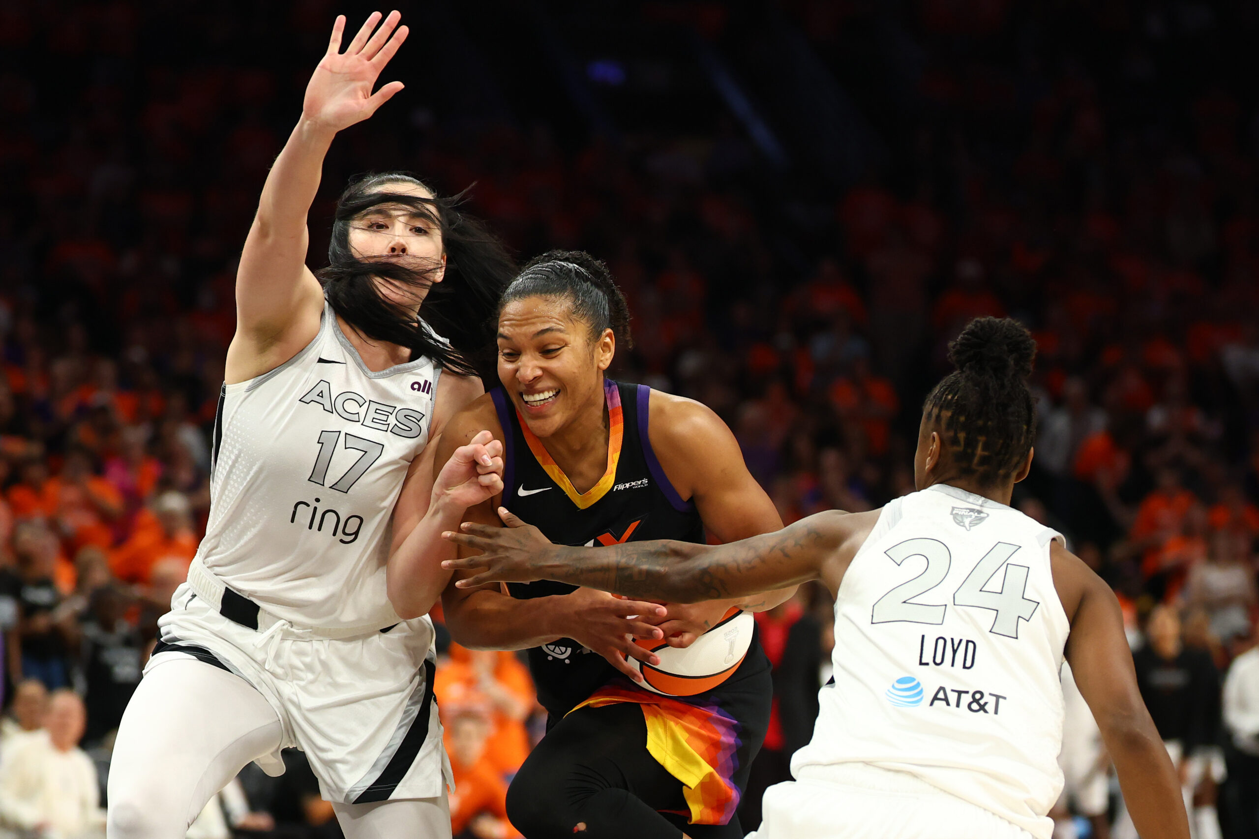 Phoenix Mercury's comeback falls short in Game 3 vs Las Vegas - The IX Basketball