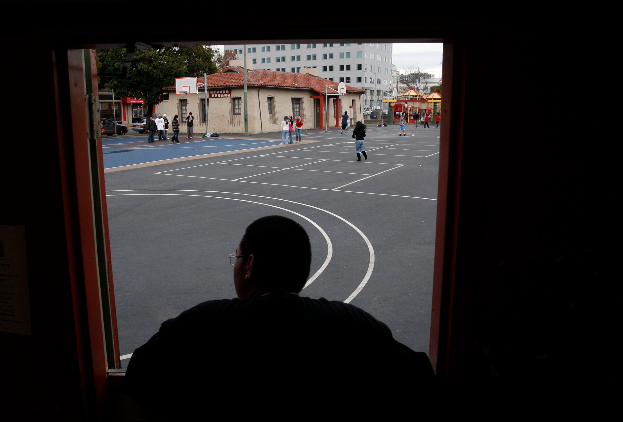 How Perceived Social Breakdown Influences Teen Gun Carrying