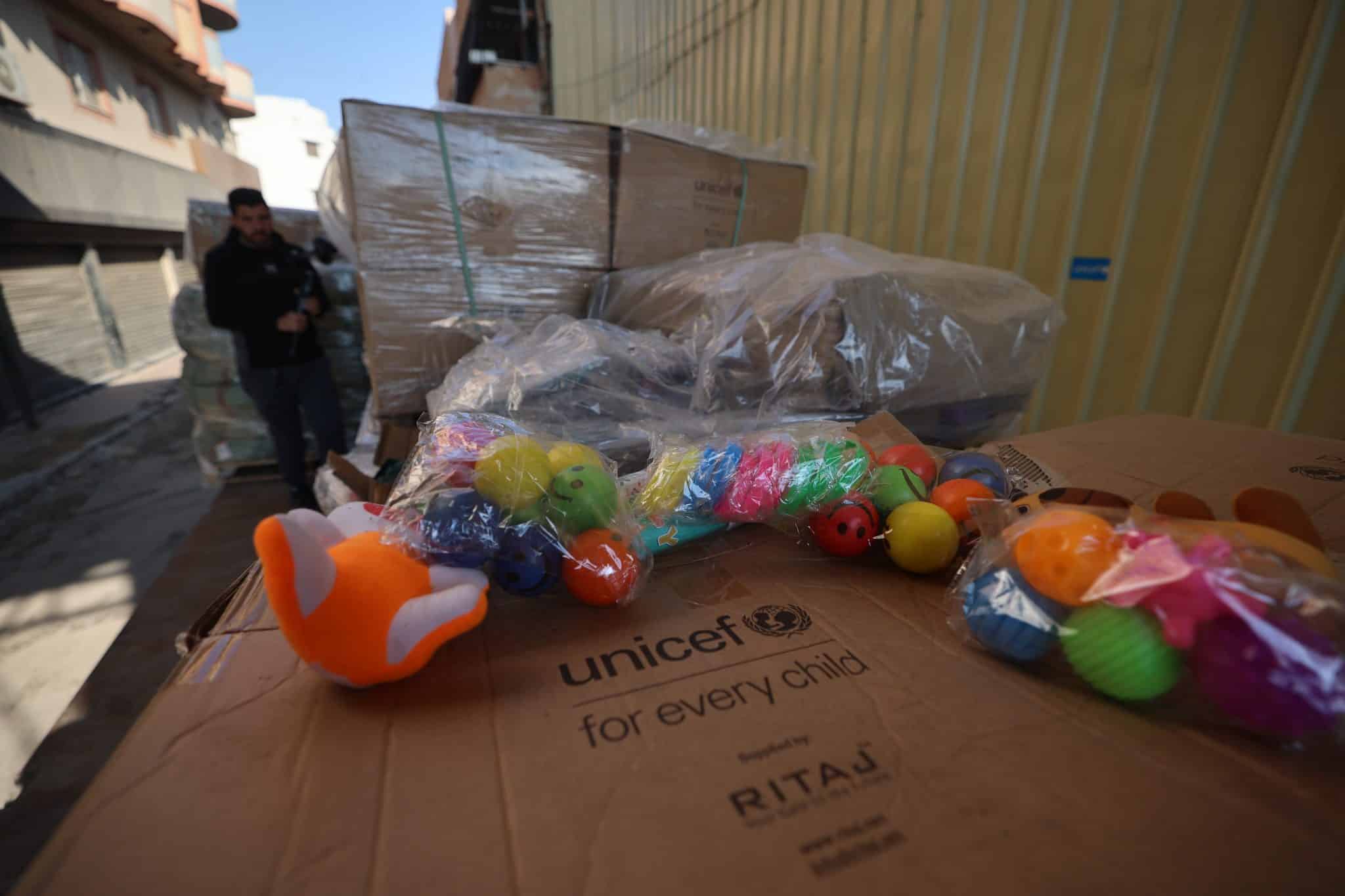 Gaza : après plus de deux ans de restrictions, les fournitures récréatives enfin autorisées à entrer - UNICEF