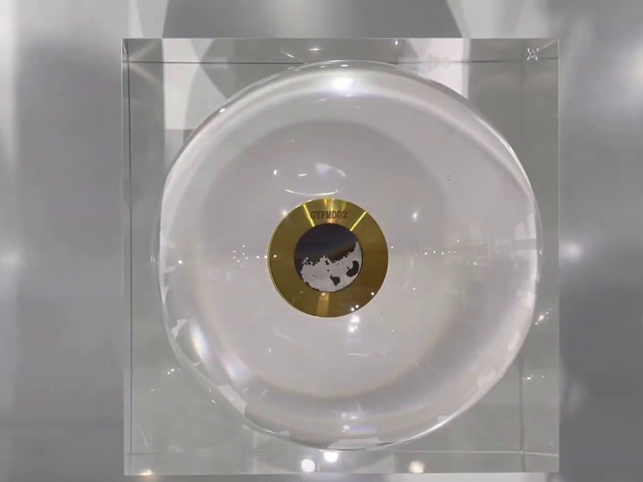 Reading the Moon’s Diary, One Speck of Dust at a Time - Universe Today