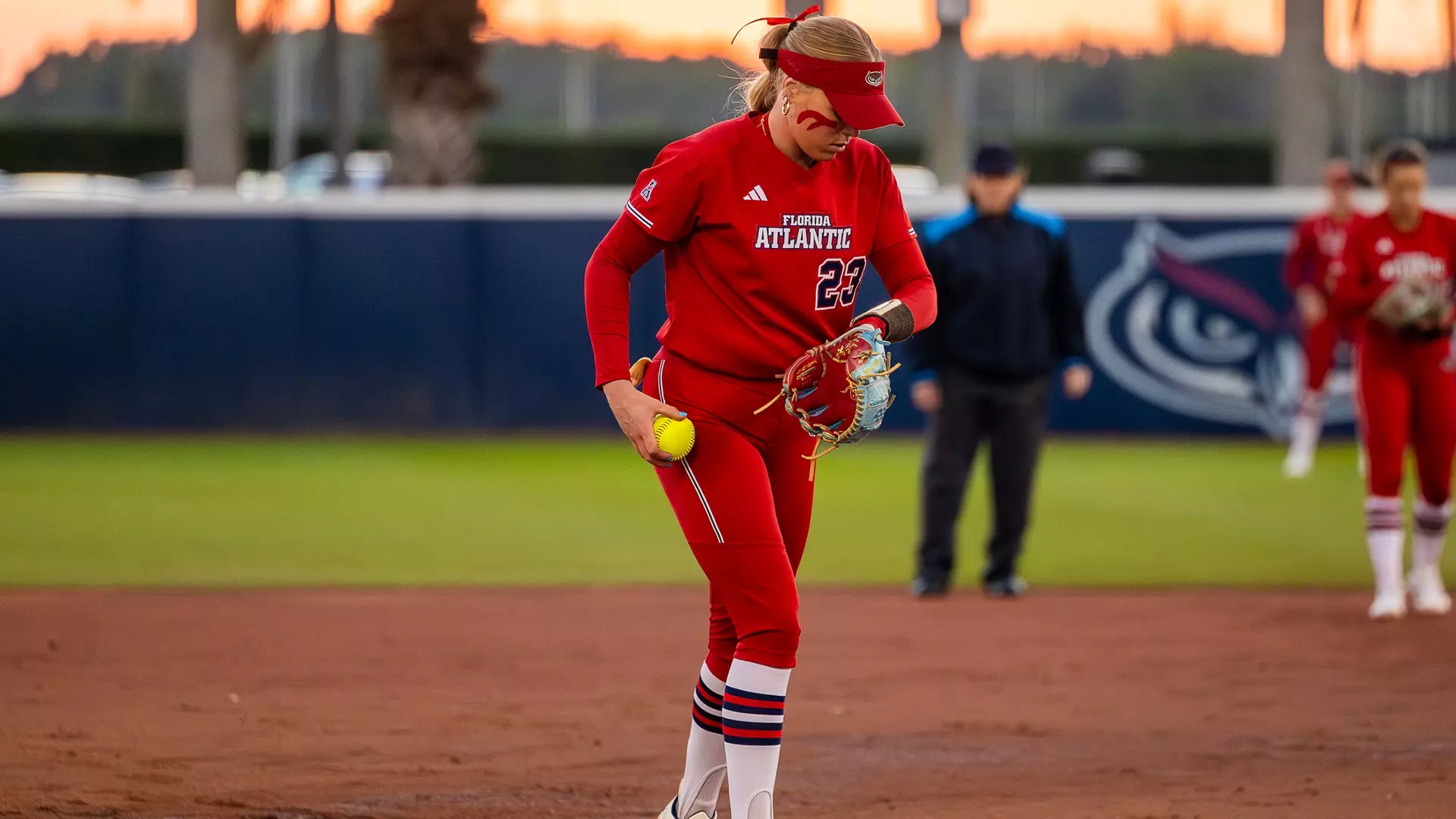 Softball: Florida Atlantic goes winless in conference series against South Florida – FAU University Press