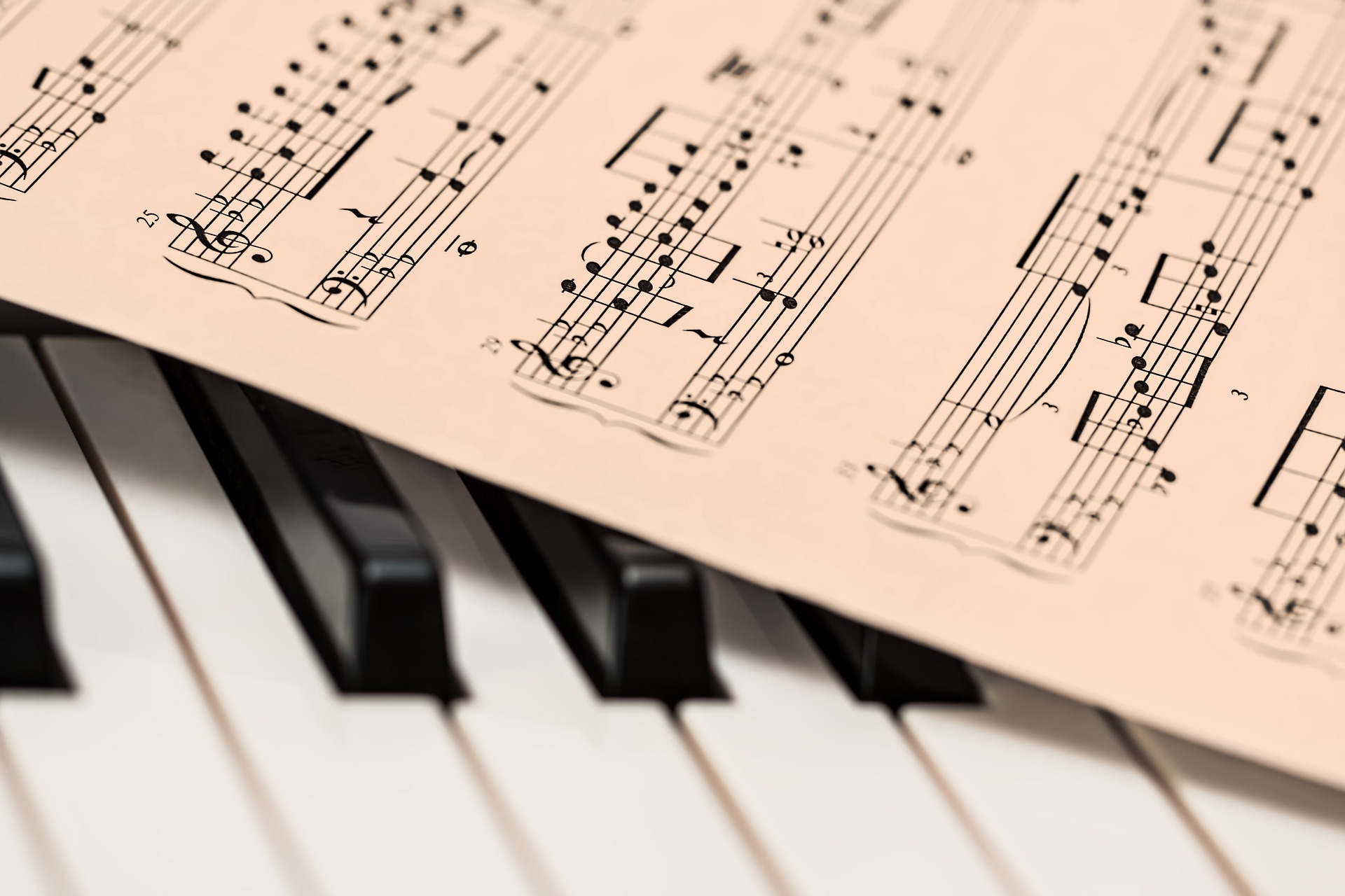 Une IA finit une partition inachevée, 115 ans après la mort du musicien
