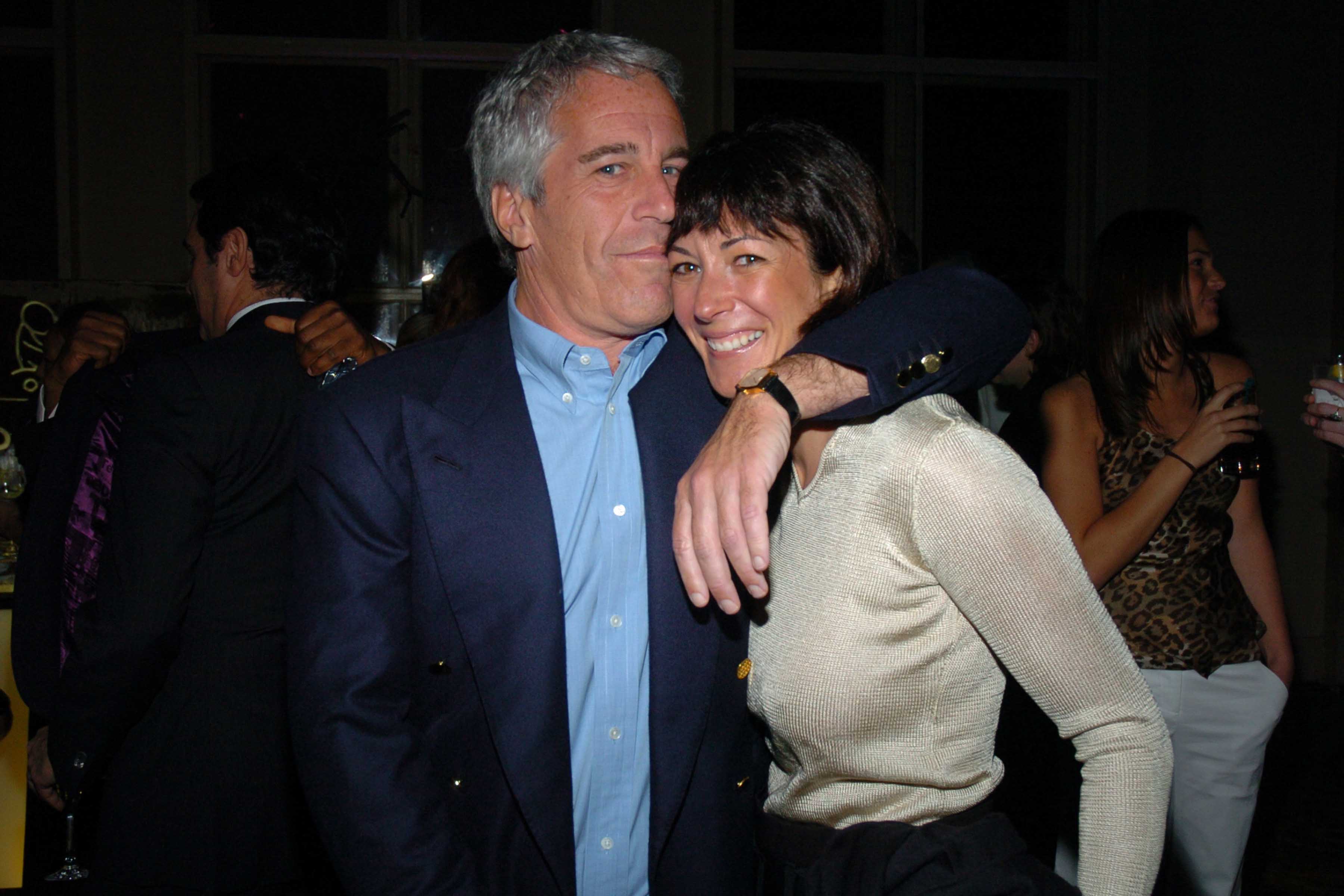 What Did Ghislaine Maxwell Order at a California Burger Place? An Investigation