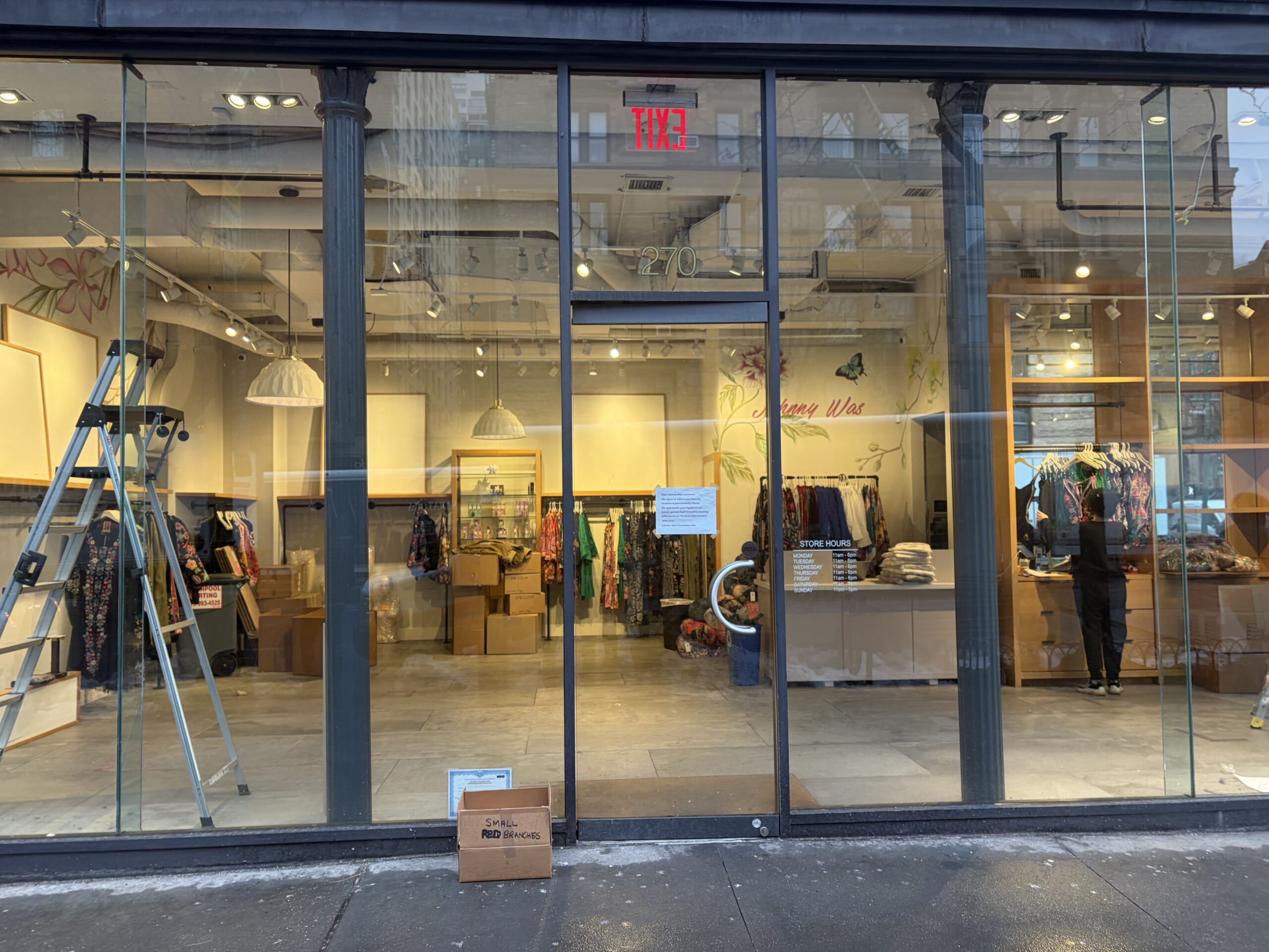 Openings & Closings: Johnny Was; Wendy's; Kolorbar; PWR NYC 72; Mr. Byrdie's Joint; United Vein and Vascular Centers